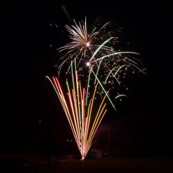 feuerwerk_30_jahre_partnergemeinde_boutiers_sttrojan_-_bergtheim_5_20141202_1537249066