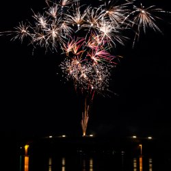 feuerwerk_mainsteg_margetshoechheim_3_20141115_1367096950