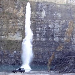 wasserexplosion_3_20150222_1201095311